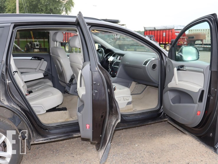 2007-audi-q7-image-12