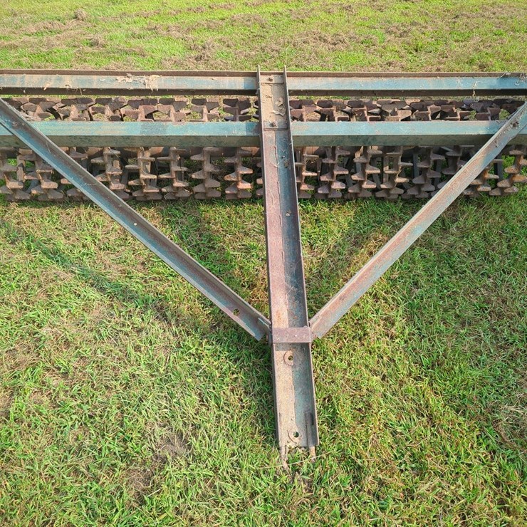 Cultipacker, Approx. 9 ft Width, Metal Construction, Single Point Hitch