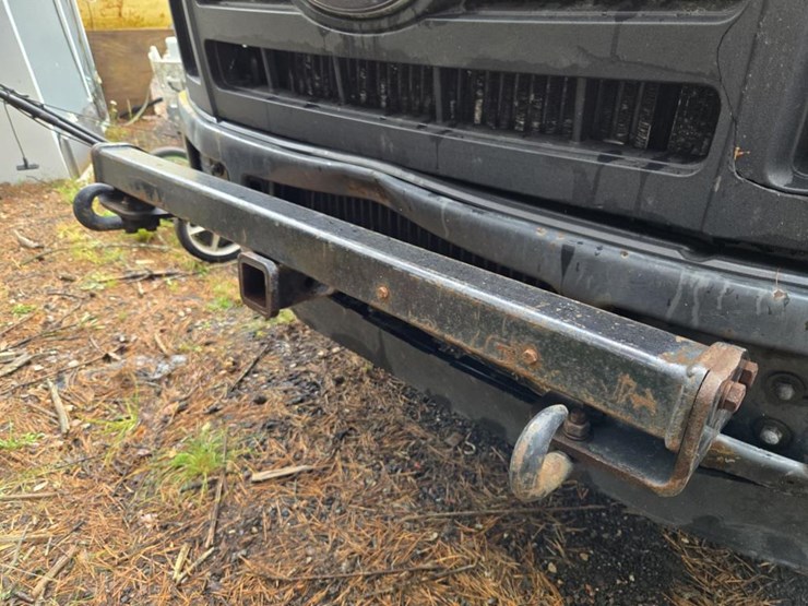 2010-ford-f550-image-11