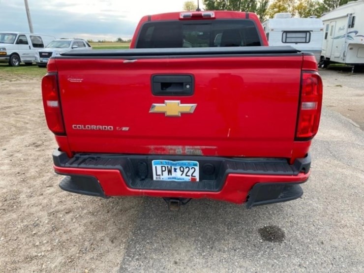 2017-chevy-colorado-z71-4x4-v6,-auto,-crew-cab,-image-11