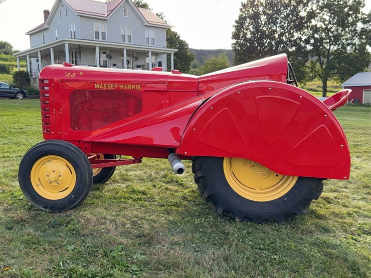 massey-ferguson-44-image-10