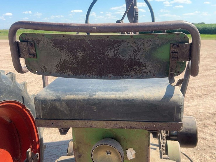 john-deere-model-b-image-35