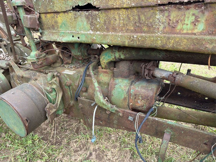 john-deere-model-b-image-11