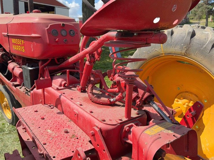 massey-ferguson-44-image-19