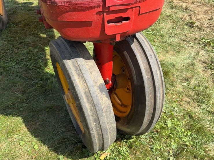 massey-ferguson-44-image-12