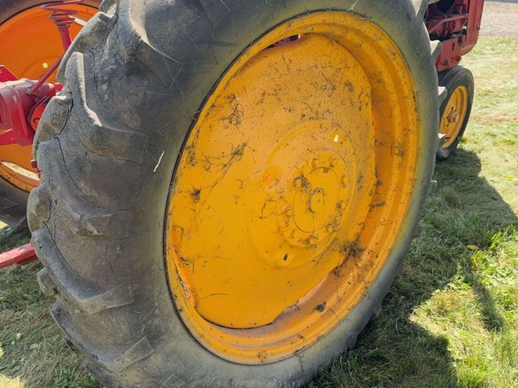 massey-ferguson-44-image-25