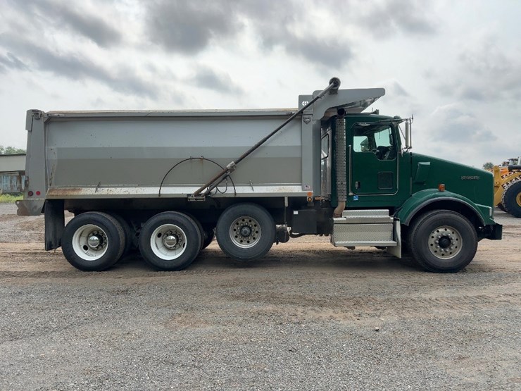 2018-kenworth-t800-image-6