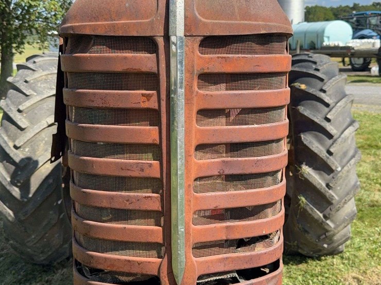 massey-ferguson-333-image-11