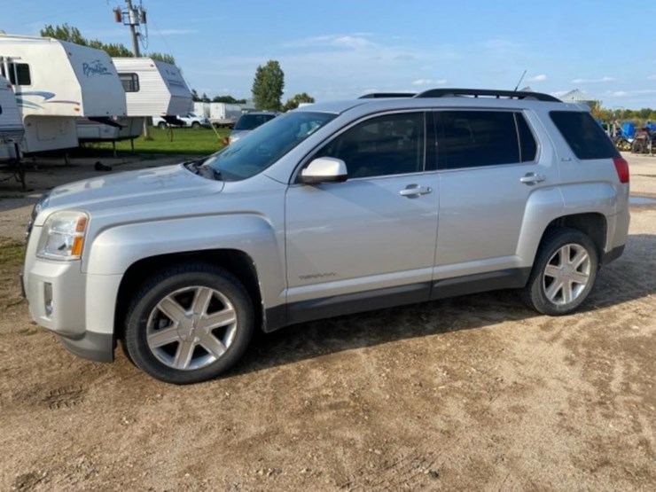 2010-gmc-terrain-sle-image-1