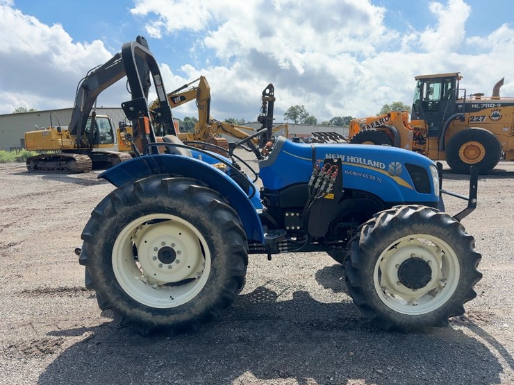 new-holland-workmaster-70-image-6