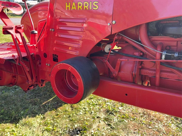 massey-ferguson-81-image-31