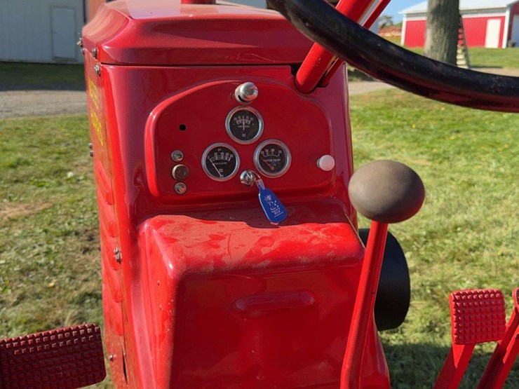massey-ferguson-81-image-21