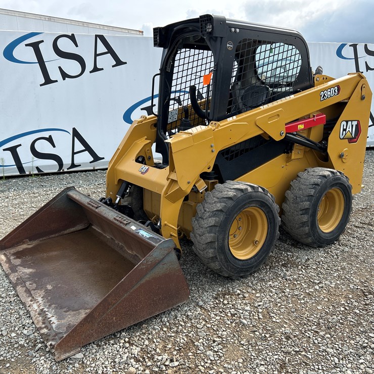 2021 CATERPILLAR 236D3