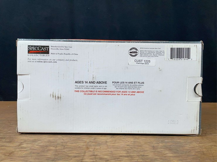 1/16-farmall-560-cub-w/loader-2013-pork-expo-nib-sc-image-6