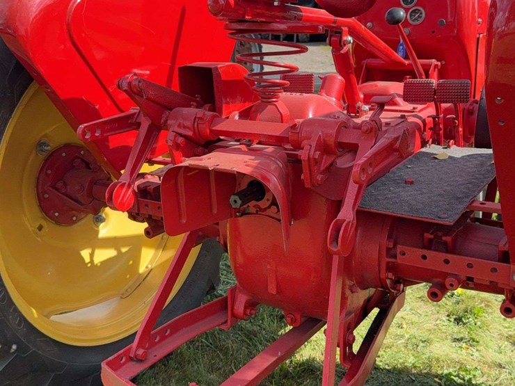 massey-ferguson-101-image-28