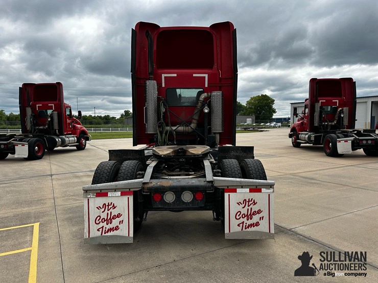 2016-kenworth-t440-image-6
