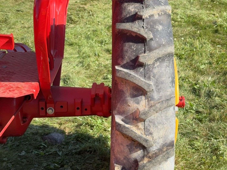 massey-ferguson-81-image-15