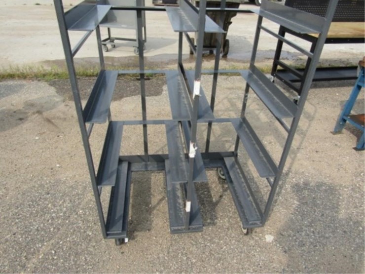 winholt-equip.-bin-cart-34.5x23.5x69.5-on-casters-image-3