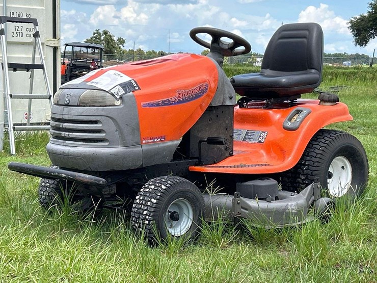 2006-husqvarna-yth2148b-48in-riding-mower-image-1