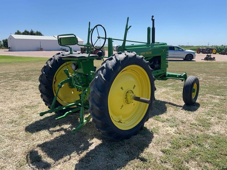 john-deere-model-b-image-5