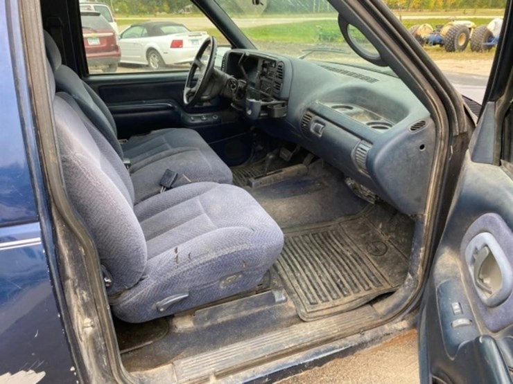 1995-chevy-silverado-1500-5.7l-v8,-auto,-ext.-cab-image-40