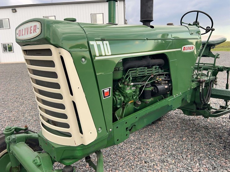 1958-oliver-770-image-15