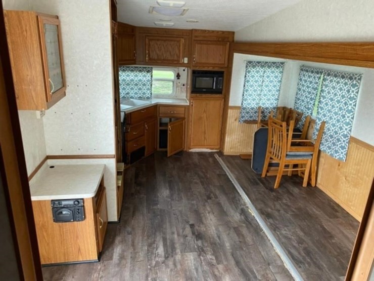 1999-prowler-ls-27-5j-5th-wheel-camper,tandem-axle-image-46