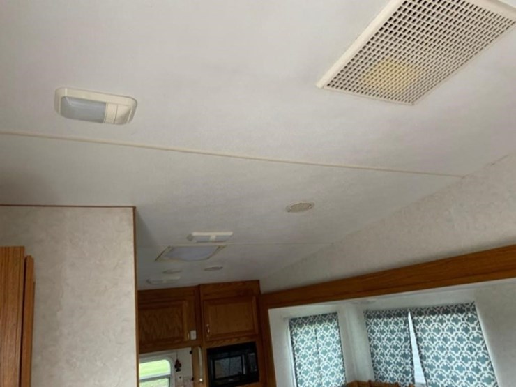 1999-prowler-ls-27-5j-5th-wheel-camper,tandem-axle-image-33