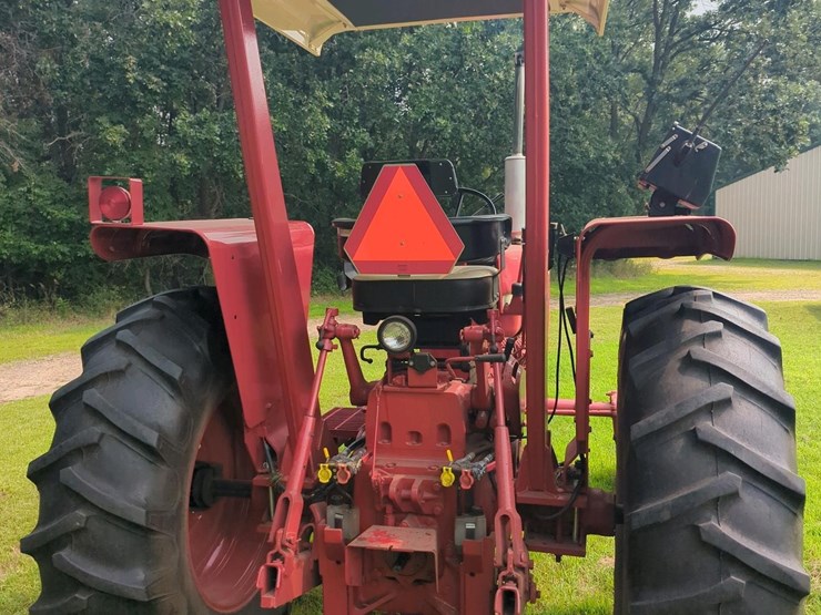 farmall-656-diesel-tractor,-serial-15411s,-65-hp-diesel-engine-image-8