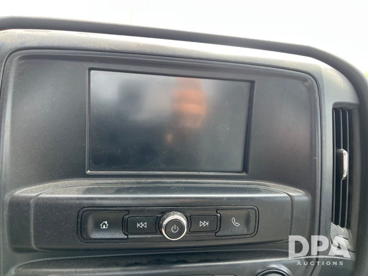 2017-gmc-3500-image-41
