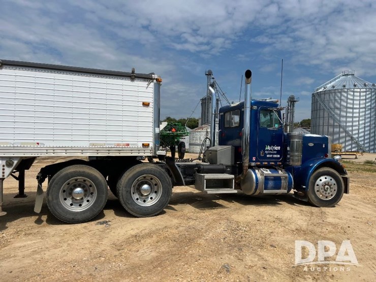 1984-peterbilt-359-image-10