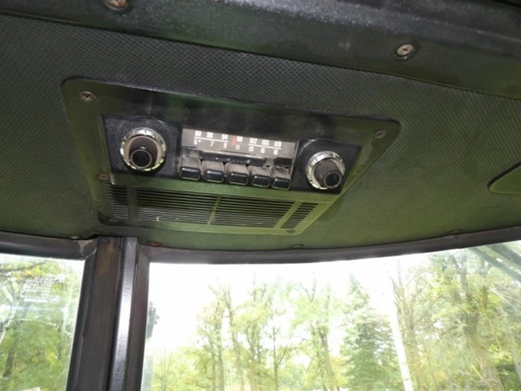 1981-john-deere-8440-image-63