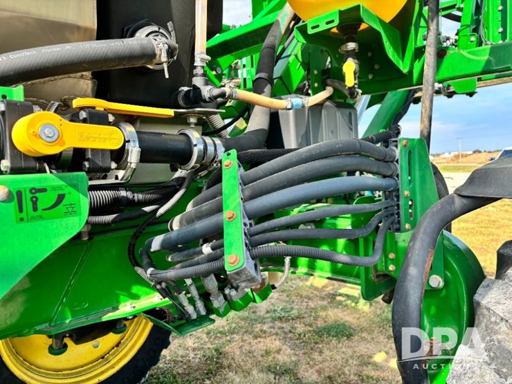2018-john-deere-r4038-image-56