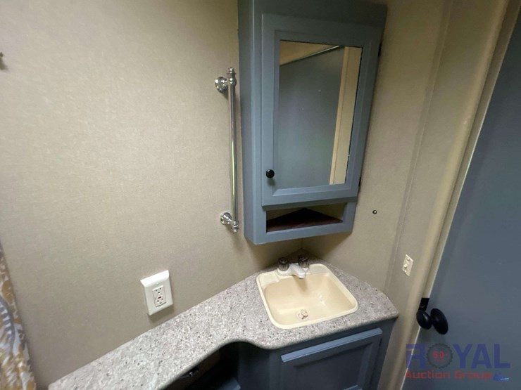 2015-coleman-dutchmen-274bh-lantern-edition-t/a-travel-trailer-image-23