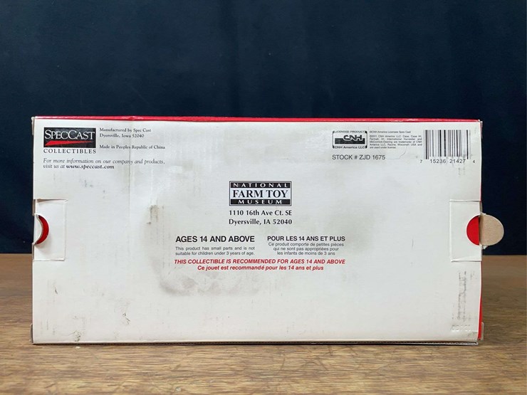 1/16-farmall-cub-w/cultivator-2011-sfts-nib-sc-image-6