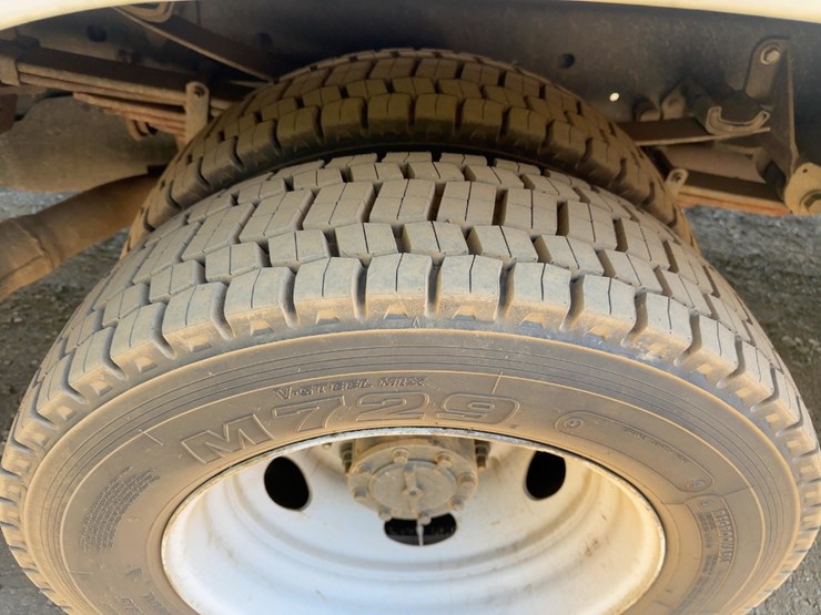2019-ford-f550-xl-image-9