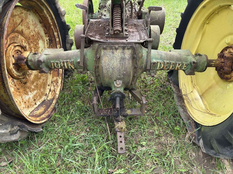 john-deere-model-b-image-8