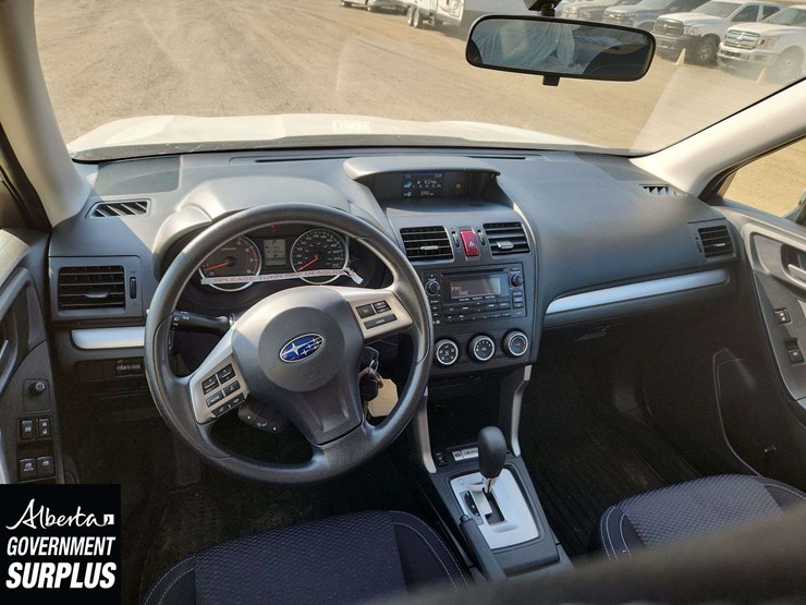 2015-subaru-forester-image-18