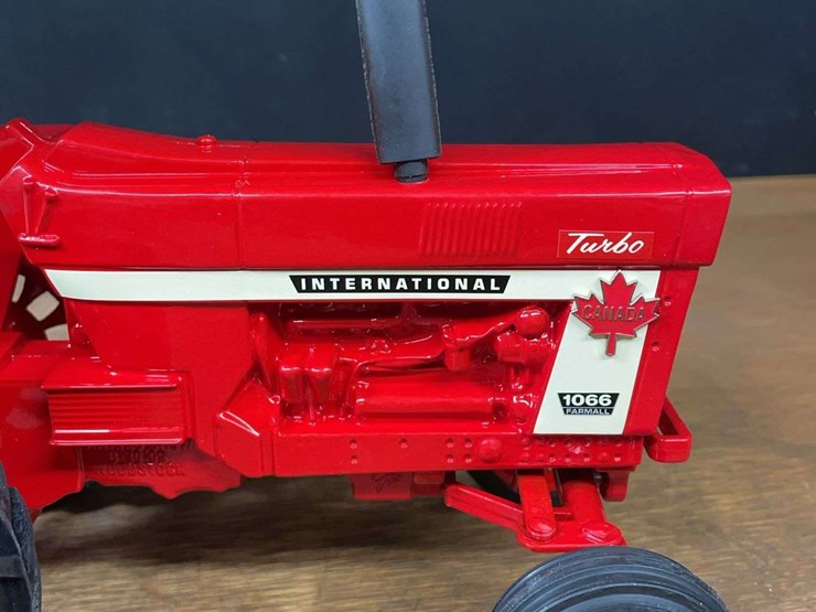 1/16-ih-1066-2009-ontario-nib-sm-image-18