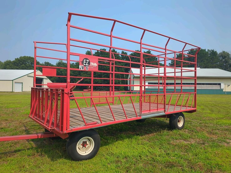 ez-trail-kicker-rack-and-wagon,-(like-new),-18'-long-x-8'10"-wide
(stored-inside)-image-2