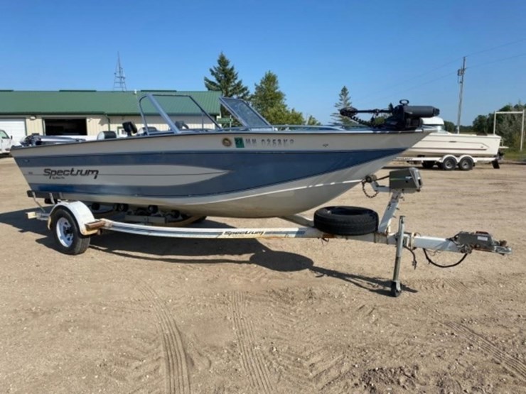 1993-spectrum-by-blue-fin-1956,-19ft.-6in.,4.3l-v6-image-3