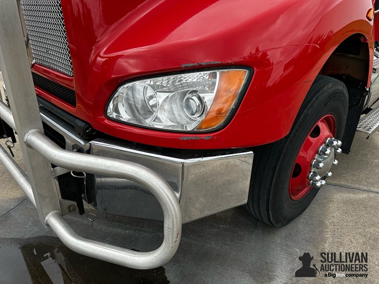 2015-kenworth-t440-image-9