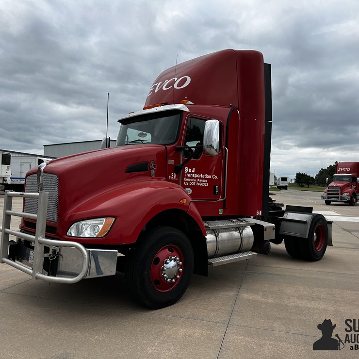 2015 KENWORTH T440