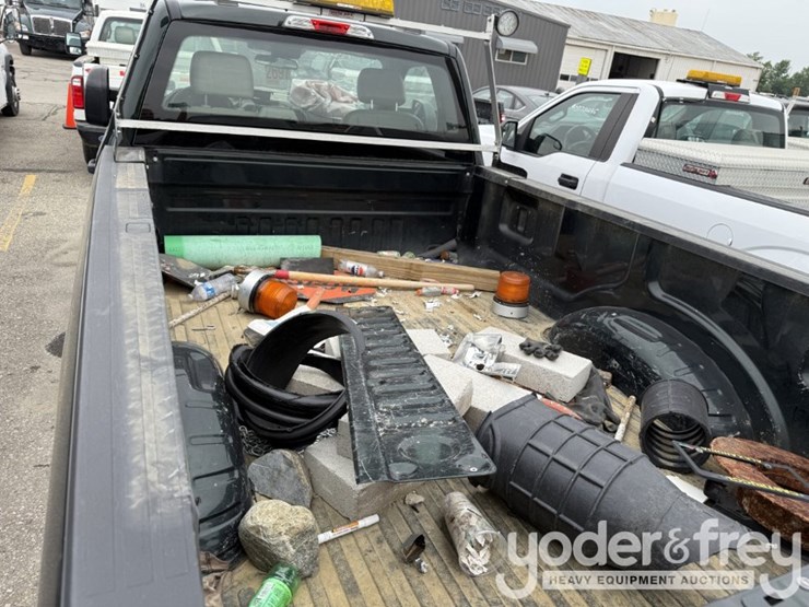 2020-ford-f250-xl-image-29