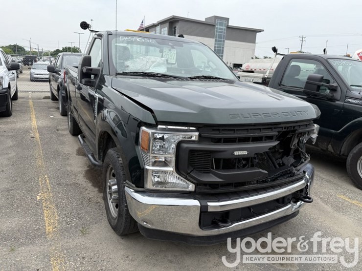 2020-ford-f250-xl-image-4