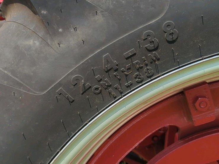 1953-mccormick-farmall-super-h-narrow-front-tractor-image-6