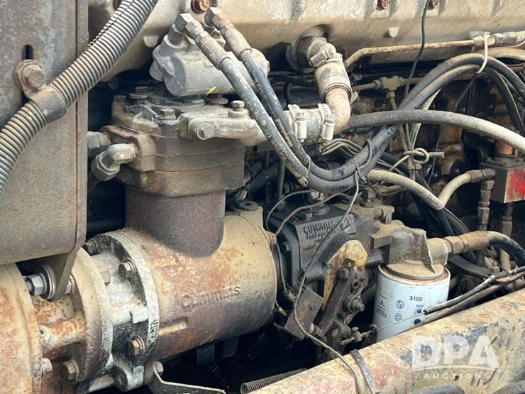 1984-peterbilt-359-image-80