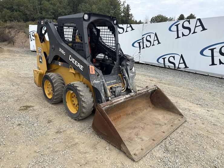 deere-318g-image-7