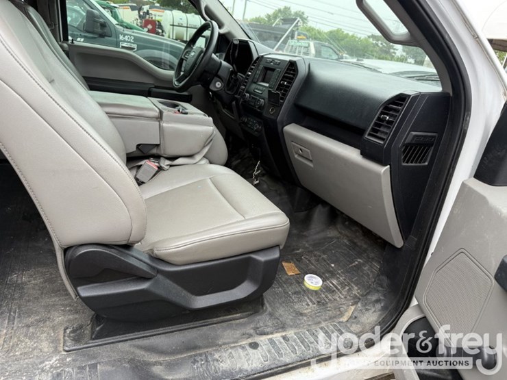 2020-ford-f150-image-24