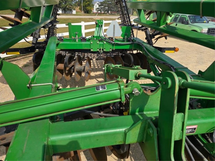 john-deere-637-image-15